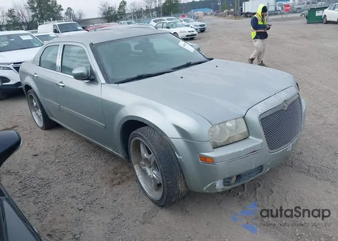 2005 Chrysler 300 Touring from USA, damaged, VIN 2C3JA53G65H650952
